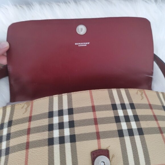 Burberry nova check PVC/leather shoulder bag w/COA EUC - Picture 6 of 14